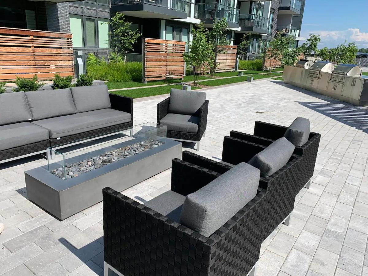 Innisfil Pet Friendly Condos At Friday Harbour מראה חיצוני תמונה