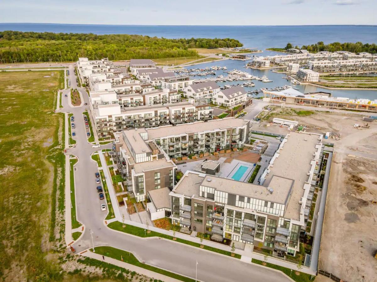 Innisfil Pet Friendly Condos At Friday Harbour מראה חיצוני תמונה