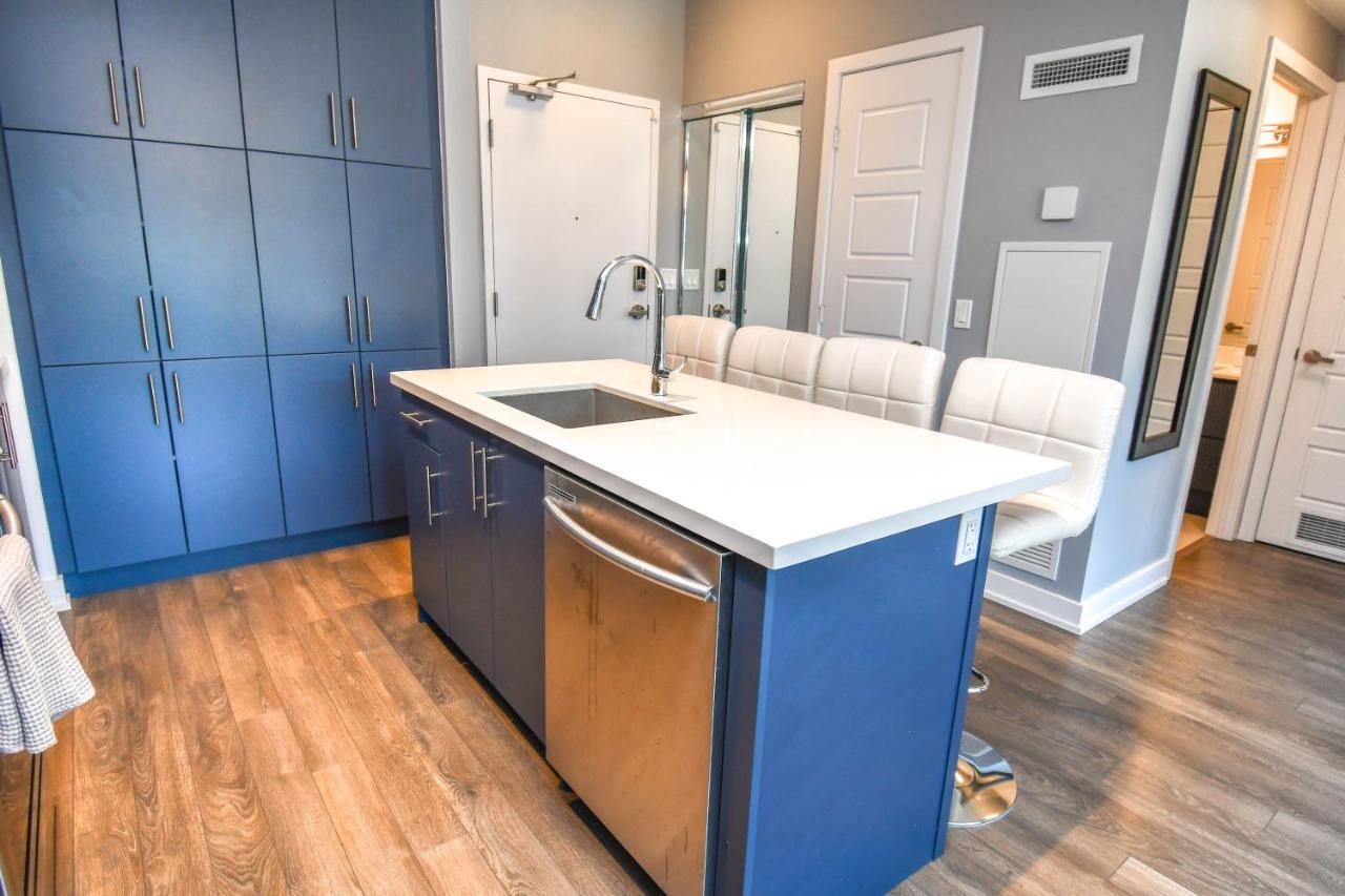 Innisfil Pet Friendly Condos At Friday Harbour מראה חיצוני תמונה