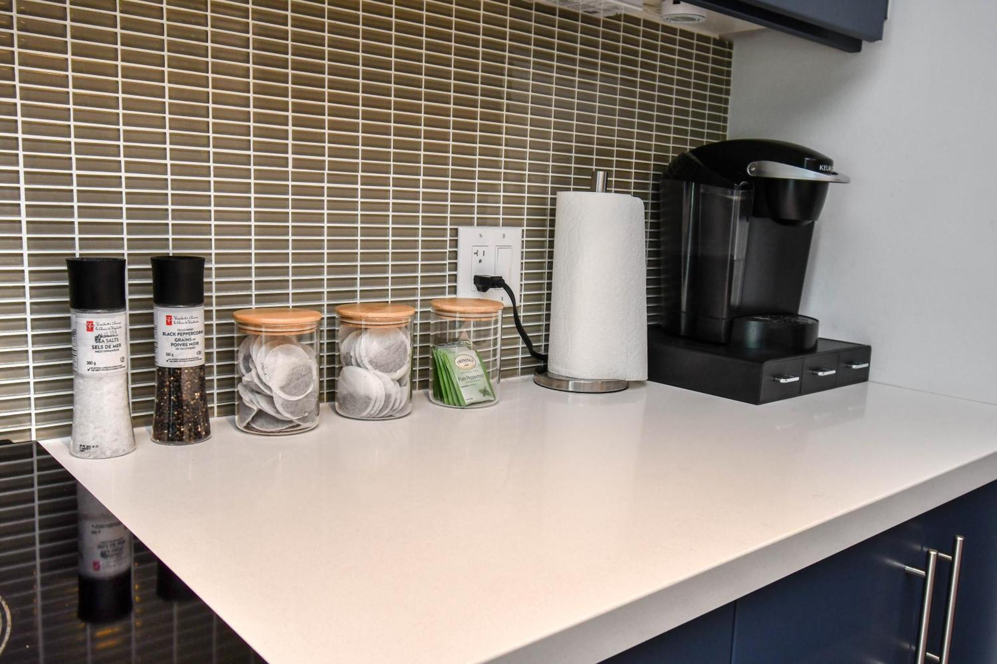 Innisfil Pet Friendly Condos At Friday Harbour מראה חיצוני תמונה